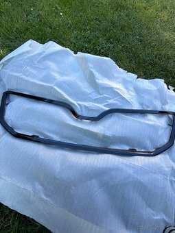 Rámeček masky chladiče octavia 3