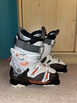 Dámské/dívčí lyžařské boty 24