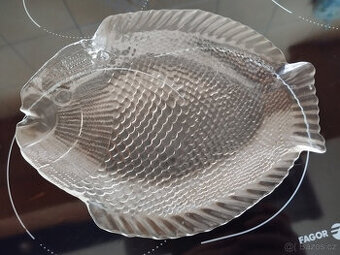 Skleněný tác-podnos-talířek ryba / kapr N.O.V.Ý
