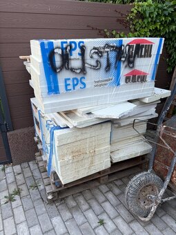 Zbytky polystyrenu