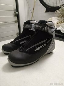 Dámské běžkařské boty Alpina na klasiku