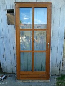 Dřevěné balkonové dveře 98 x 220 cm