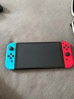 Herní konzole Nintendo Switch (OLED model)