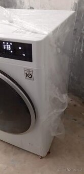 Lg pračka 9kg  plně funkční pěkná