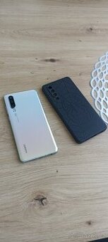 Dobrý den prodám mobilní telefon značka Huawei P30 6GB/128GB