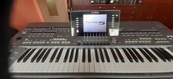Yamaha Tyros 5