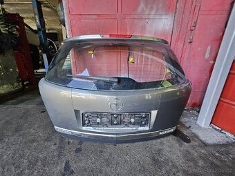 Opel antara zadní dveře