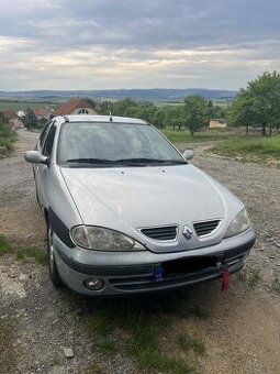 Renault Megane 1.6 79kw Tažné zařízení, klima STK 8/26
