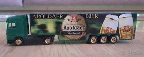 Prodám model zeleného kamionu Mercedes rozvážejícího pivo - 1