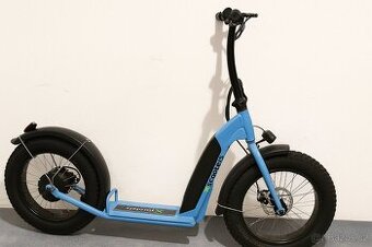 Elektrokoloběžka Scooter XT07–skvělý stav,koupena 10/23