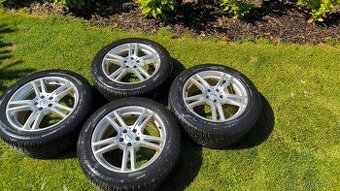 Alu kola kodiaq 235/55 R18.
