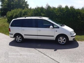 Seat Alhambra 1.9 tdi Sport 4X4-85 kw -rok 2010- serviska - 1