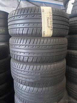 Sada letních pneu 225/45/17.Dunlop.