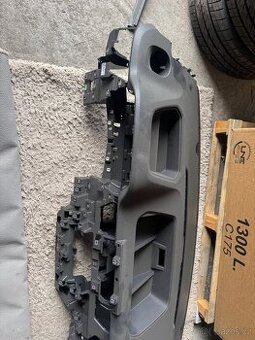 Renault Trafic III lift palubní deska