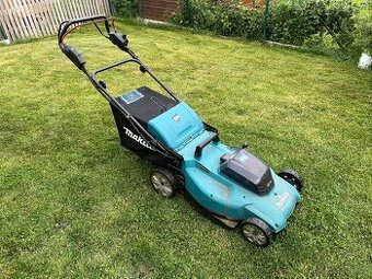 MAKITA DLM539Z akumulátorová travní sekačka s pojezdem