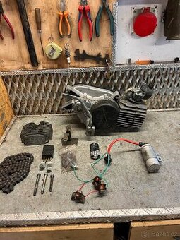 Motor babetta 225 + štítek + díly
