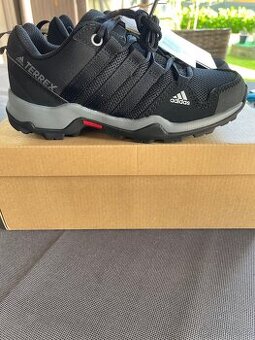 Nové boty Adidas terrex