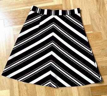 ZARA WOMAN sukně – NOVÁ, elegantní střih do „A“
