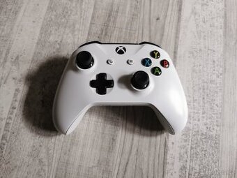 Xbox one ovladač - 1