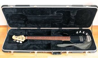 MusicMan StingRay 4 – jako nová