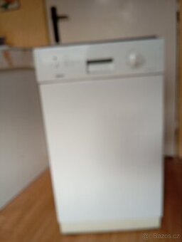 Myčka Zanussi DW54803