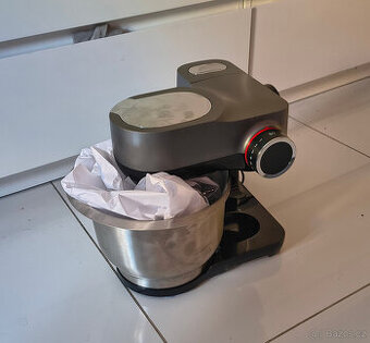 Kuchyňský  robot Bosch NOVY