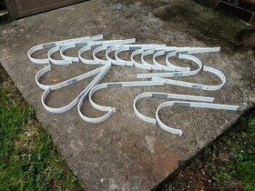 Okapové kovové háky 125mm rovné ocel lakované bílé 25 kusů