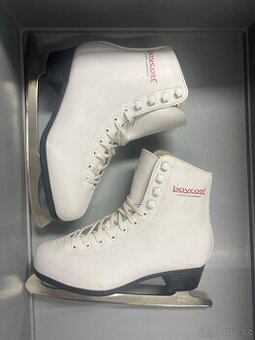 Dámské lední brusle vel. 38