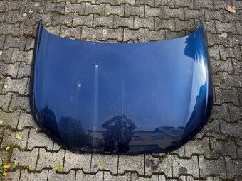 Audi A1 8X - přední kapota