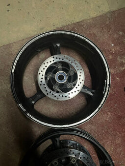 Kola Suzuki gsxr 600 k6