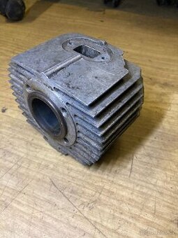 Válec Jawa 50 pionýr