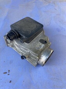 BMW E30 váha vzduchu