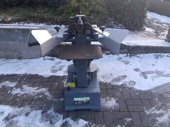 Štípačka na dřevo - 1