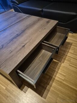 konferenční stolky