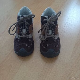 Chlapecké kotníčkové boty Superfit vel. 25