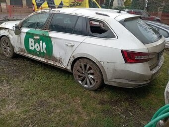 ŠKODA Superb 3 III na díly dpf 7.rychl.dsg kufr n.d světla