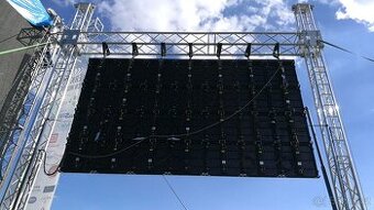 LED obrazovka KVANT P6.6 - rozměr 4.48x2.56m