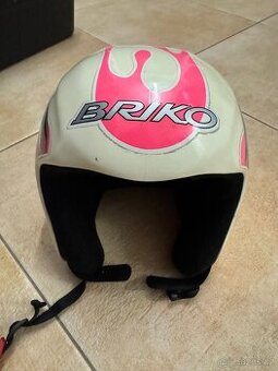 Lyžařská helma Briko
