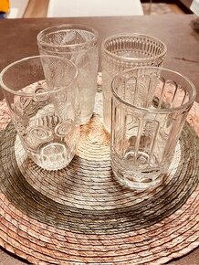 Vintage drinking glass set x4