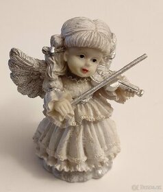 Sádrová soška anděla hrajícího na housle. - 1