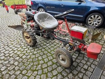 Vari quatro vše původní a original