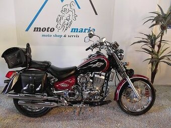 Chopper Daelim Daystar VL 125 jen 9tis.km 10kW Výrobní STAV