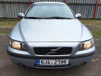 Volvo s60 2.4 benzín super stav