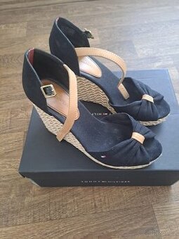 Sandálky Tommy Hilfiger 40