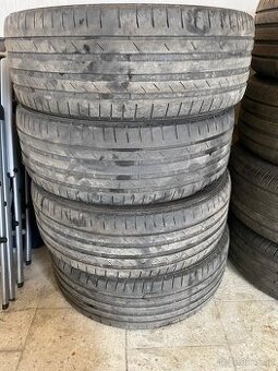 Letní pneu KUMHO 225/45 ZR19