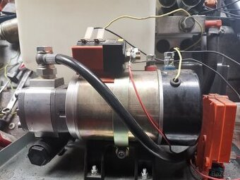 Prodám hydrauliku Dhollandia - 1