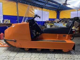 Koupím pásy na sněžný skútr buran 640