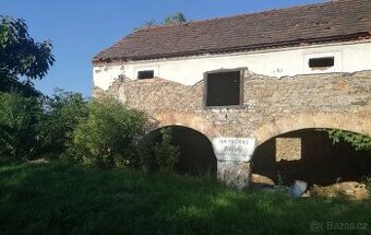 Budova Horní Chrášťany, Lhenice na Prachaticku - 1