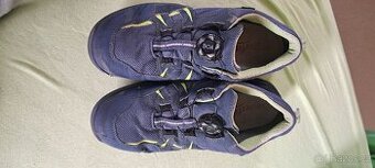 Tenisky superfit 37