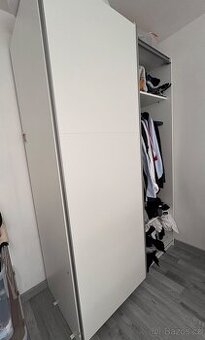 Skříň jysk 150x220